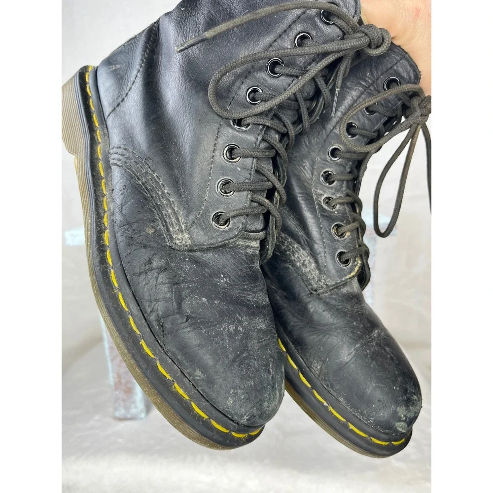 Dr Martens Leather Ankle Boots Black AirWair Bouncing‎ Soles Combat Boots